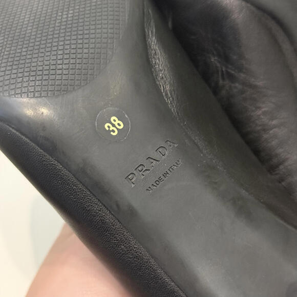 Prada Classic Almond Toe Leather Heels Pumps 38 Women Excellent Black - Picture 7 of 9